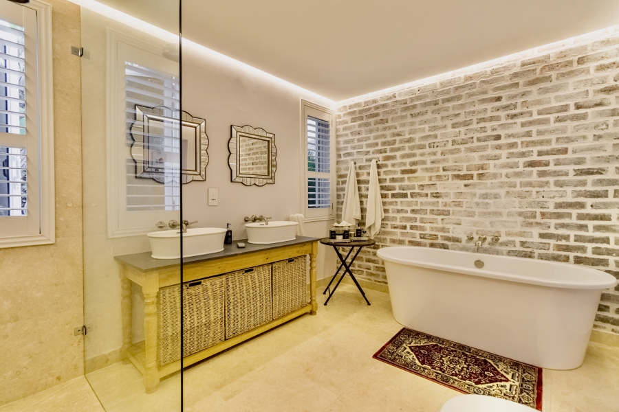 3 Bedroom Property for Sale in Grotto Bay Western Cape